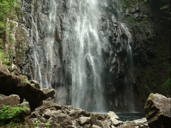 矢研(やとぎ)の滝