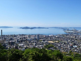 青の山　山頂展望台