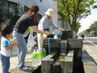 西条の名水「うちぬき」