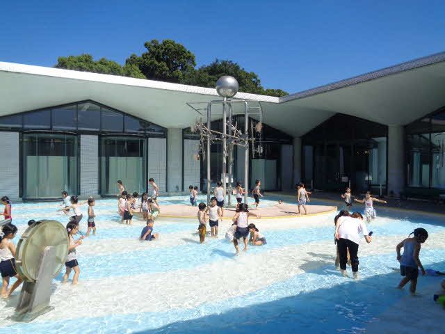 水の科学館（八景水谷公園）