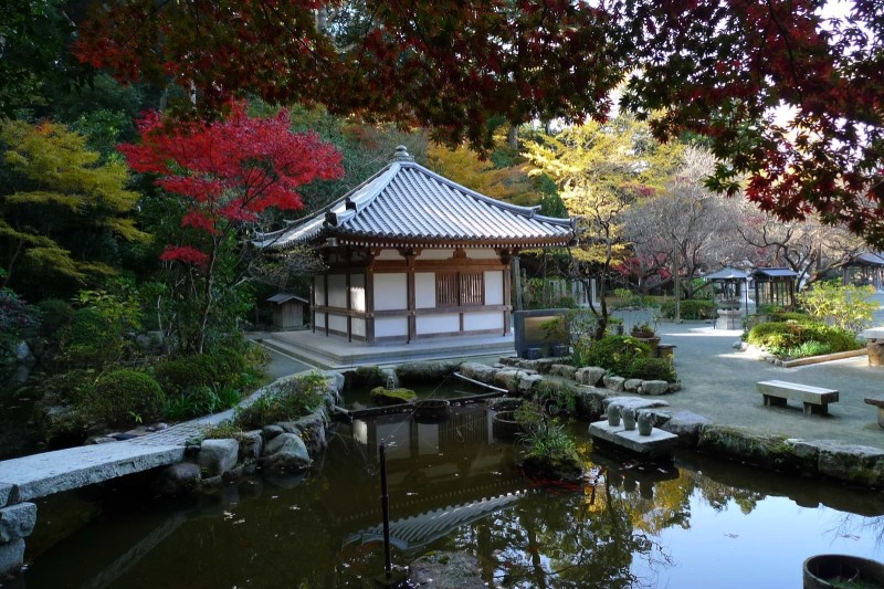 鎮国寺