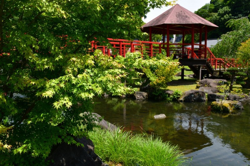 耶馬渓ダム記念公園「溪石園」